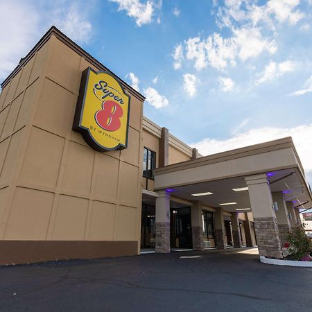 Super 8 By Wyndham Goldsboro Motel Buitenkant foto