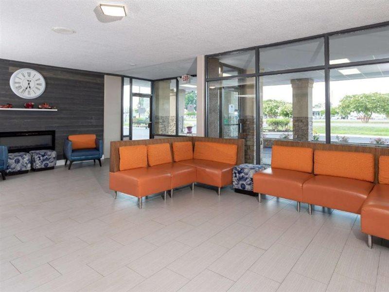 Super 8 By Wyndham Goldsboro Motel Buitenkant foto