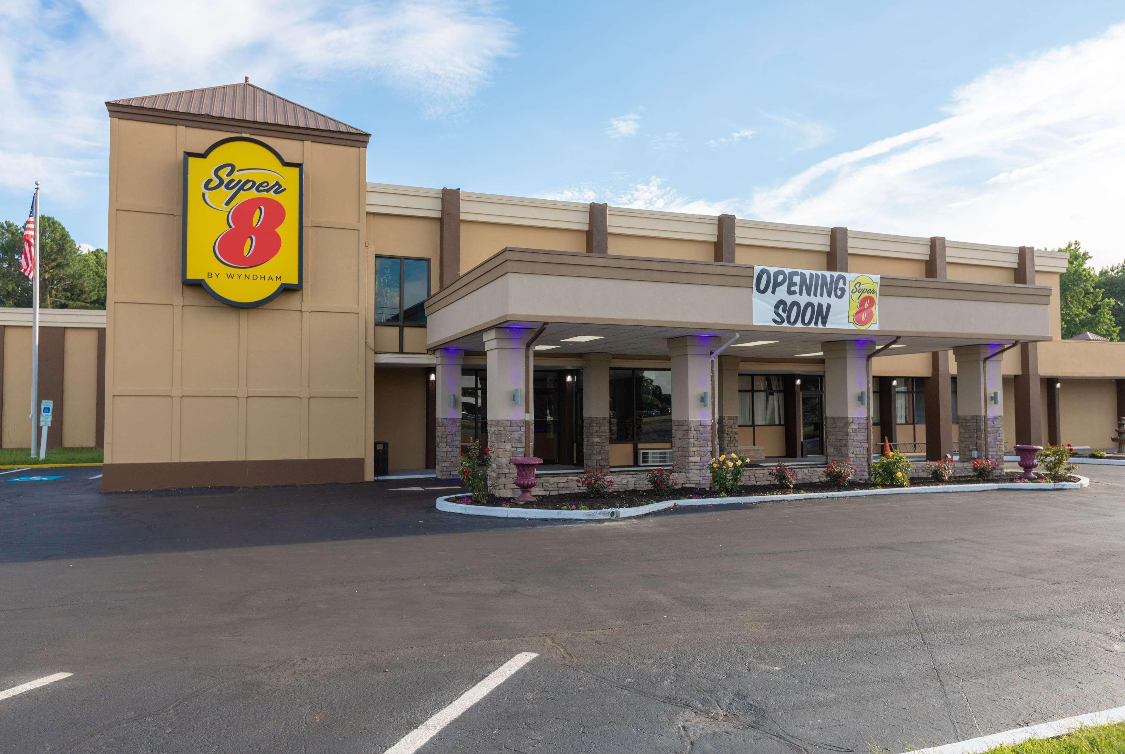 Super 8 By Wyndham Goldsboro Motel Buitenkant foto