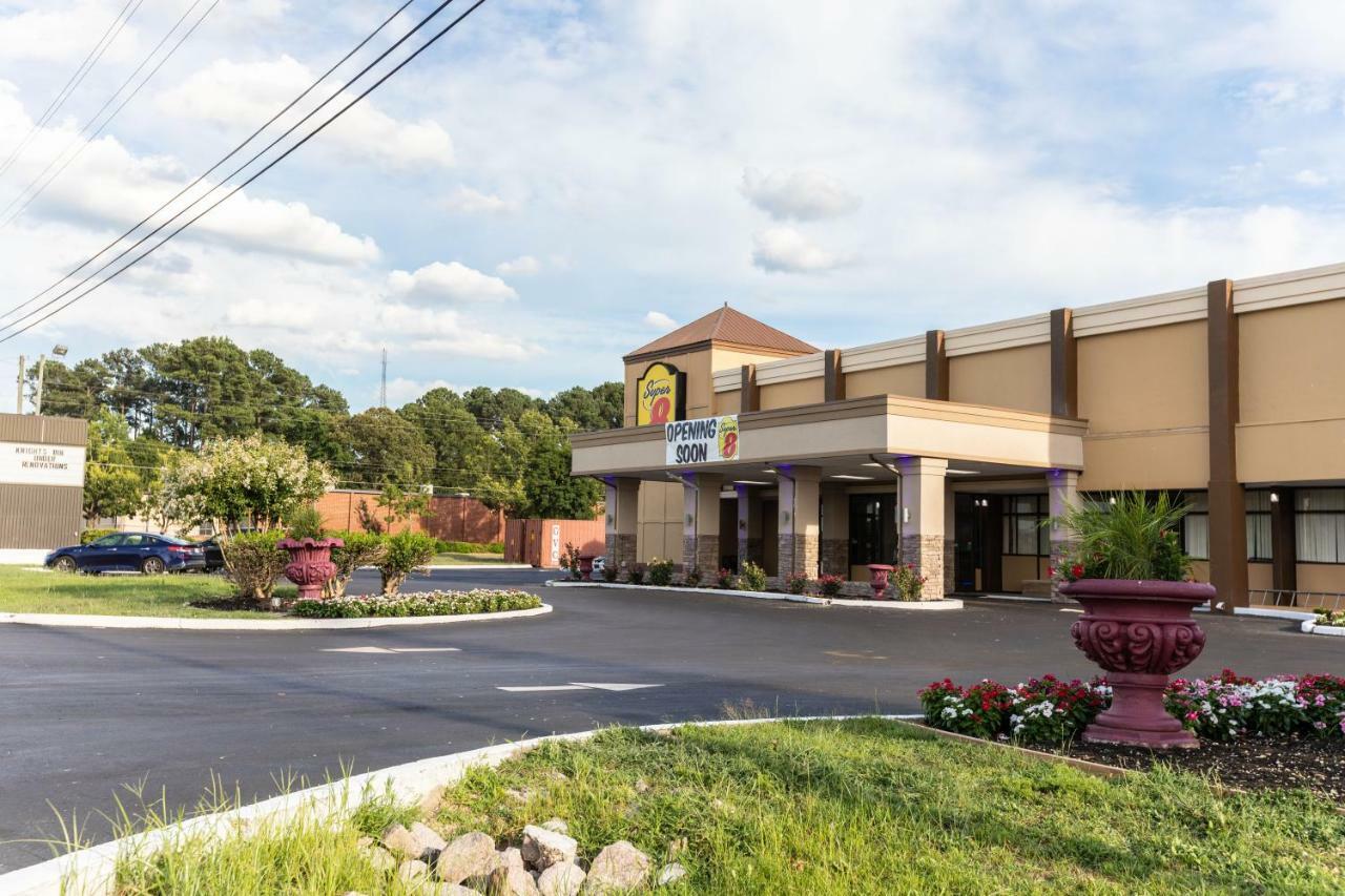 Super 8 By Wyndham Goldsboro Motel Buitenkant foto