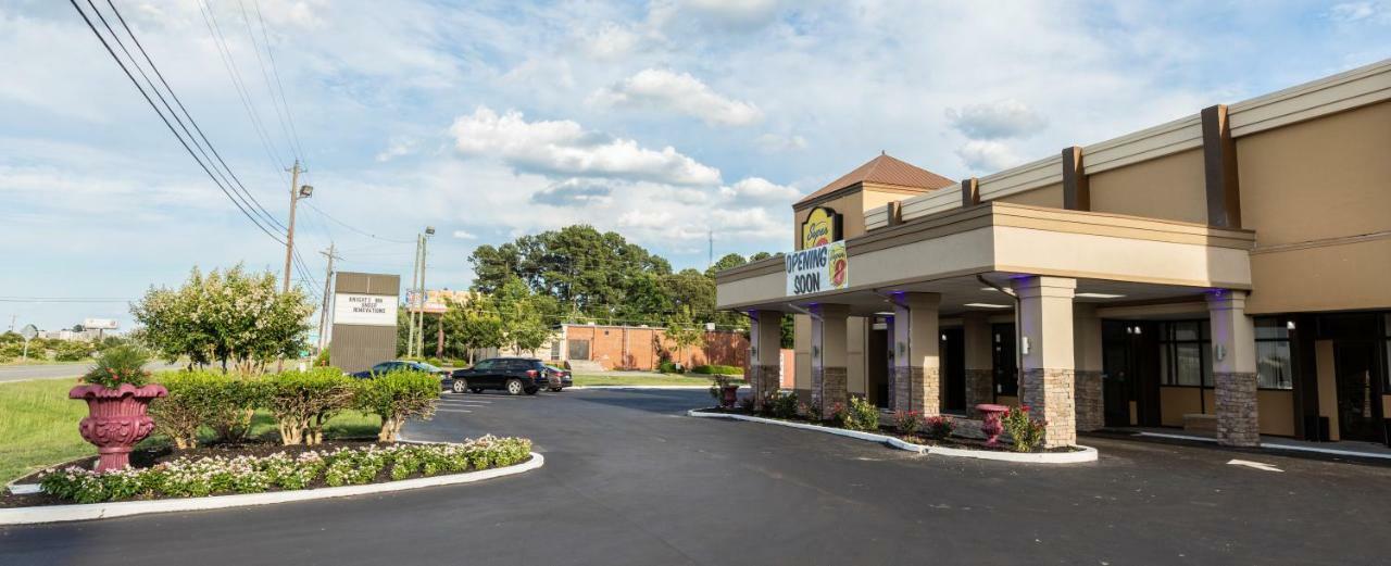 Super 8 By Wyndham Goldsboro Motel Buitenkant foto